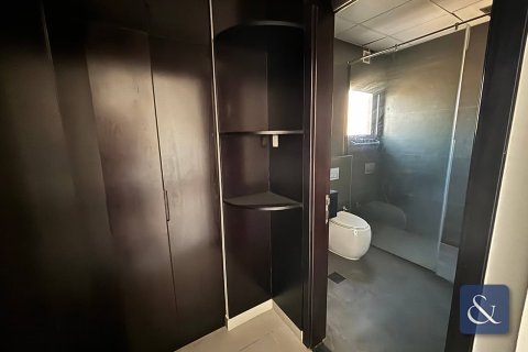 Villa in Al Furjan, Dubai 5 bedrooms, 600 sq.m. № 76709 - photo 18