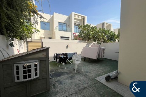 Villa in Reem Community, Arabian Ranches 2, Dubai 3 bedrooms, 205 sq.m. № 76716 - photo 14