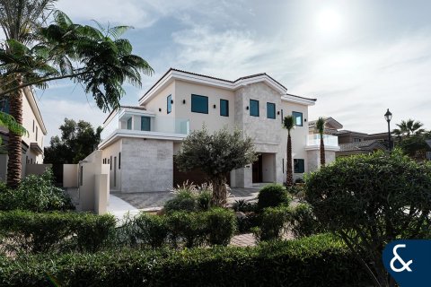 Villa in Earth, Jumeirah Golf Estates, Dubai 5 bedrooms, 836 sq.m. № 76717 - photo 16