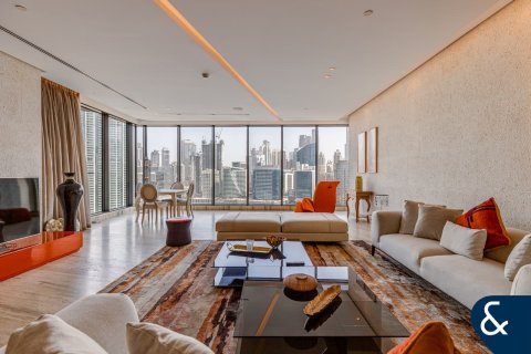 Apartment in Business Bay, Dubai 1 bedroom, 350 sq.m. № 76708 - photo 2