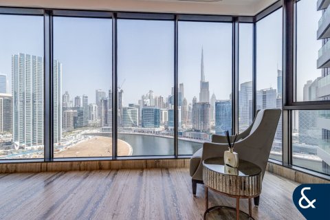 Apartment in Business Bay, Dubai 1 bedroom, 350 sq.m. № 76708 - photo 1