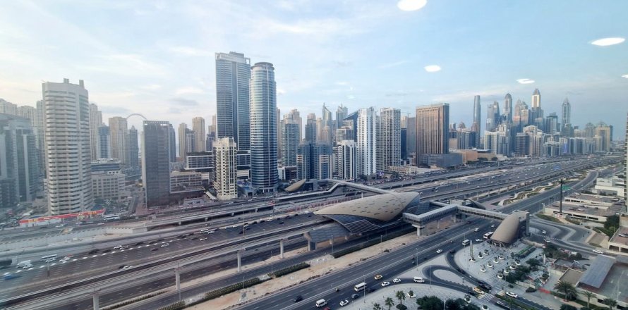 Oficina en Dubai, 181.5 m², № 77683