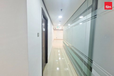 Oficina en Dubai, 181.5 m², № 77683 - foto 18