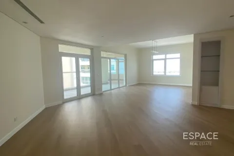 Apartment in Palm Jumeirah, Dubai 3 bedrooms, 201 sq.m. № 62024 - photo 1