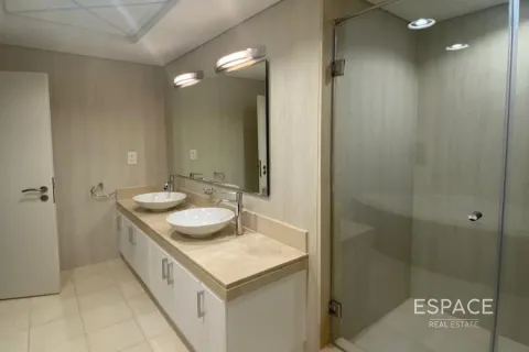 Apartment in Palm Jumeirah, Dubai 3 bedrooms, 201 sq.m. № 62024 - photo 7