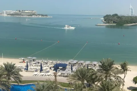 Apartment in Palm Jumeirah, Dubai 3 bedrooms, 201 sq.m. № 62024 - photo 10