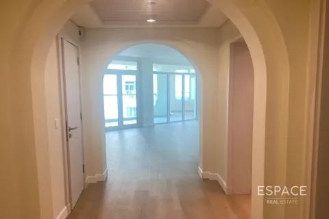 Apartment in Palm Jumeirah, Dubai 3 bedrooms, 201 sq.m. № 62024 - photo 5