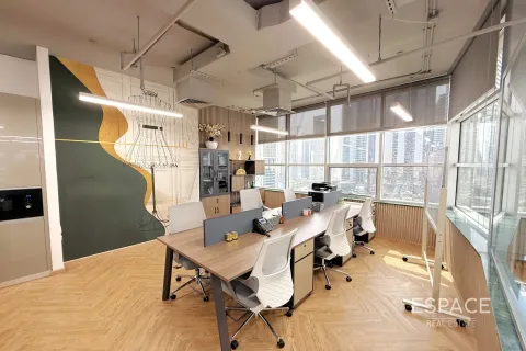 Office in Jumeirah Lake Towers, Dubai 111 sq.m. № 62042 - photo 4