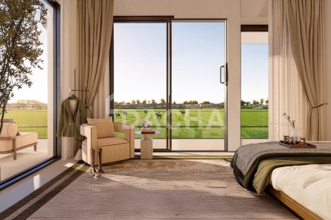 Villa in Dubai Investment Park, Dubai 4 bedrooms, 470 sq.m. № 104691 - photo 13