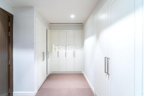 Adosado en La Mer, Jumeirah, Dubai, 5 dormitorios, 686 m², № 43753 - foto 11