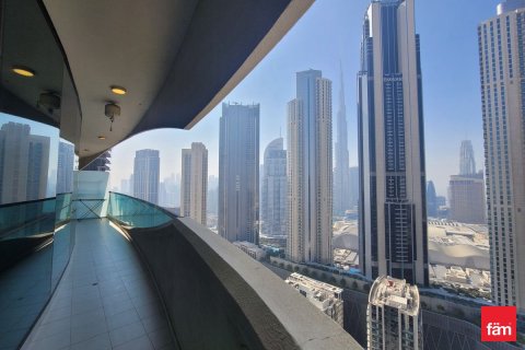 Снять в аренду квартиру в Даунтаун Дубай (Даунтаун Бурдж Дубай), Дубай: 2 спальни, 113.2м², № 60309 - фото 1