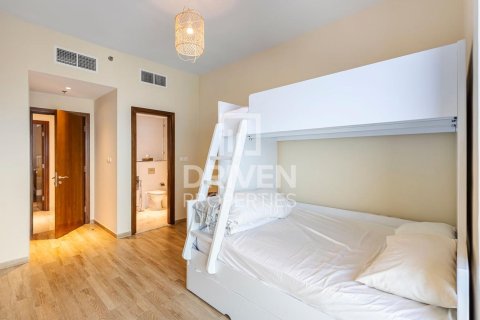 Apartment in Al Habtoor City, Business Bay, Dubai 3 bedrooms, 180 sq.m. № 86251 - photo 10