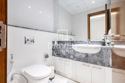 Apartment in Al Habtoor City, Business Bay, Dubai 3 bedrooms, 180 sq.m. № 86251 - photo 9