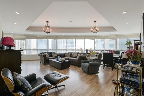Apartment in Dubai Marina, Dubai 4 bedrooms, 227.7 sq.m. № 18216 - photo 11