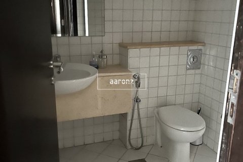 Apartment in Dubai Marina, Dubai 1 bedroom, 72 sq.m. № 18218 - photo 12