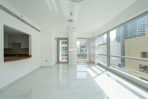 Apartment in Dubai Marina, Dubai 3 bedrooms, 176.3 sq.m. № 18217 - photo 1