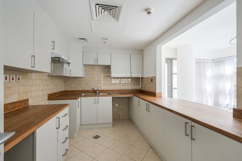 Apartment in Dubai Marina, Dubai 3 bedrooms, 176.3 sq.m. № 18217 - photo 7