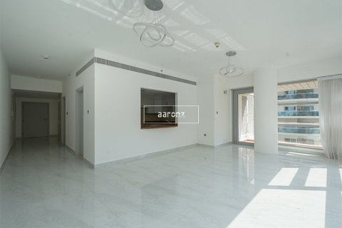 Apartment in Dubai Marina, Dubai 3 bedrooms, 176.3 sq.m. № 18217 - photo 2