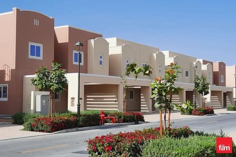 Townhouse in Dubai 3 bedrooms, 170 sq.m. № 125030