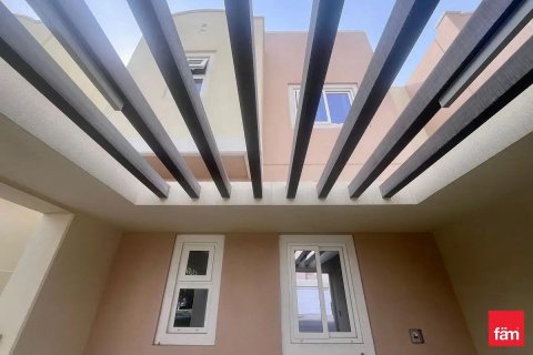 Townhouse in Dubai 3 bedrooms, 170 sq.m. № 125030 - photo 2