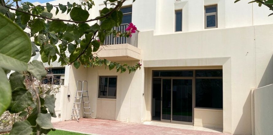 Villa en Town Square, Dubai, 3 dormitorios, 220.3 m², № 125036