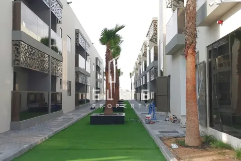 بناية في دبي 4792 م² رقم 38805 - صورة 1