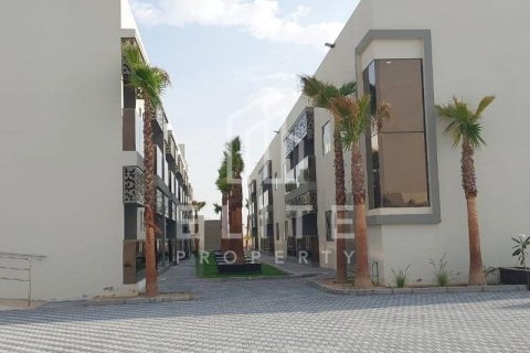 بناية في دبي 4792 م² رقم 38805 - صورة 3