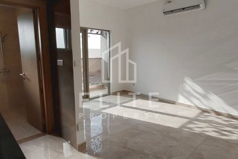 بناية في دبي 4792 م² رقم 38805 - صورة 15