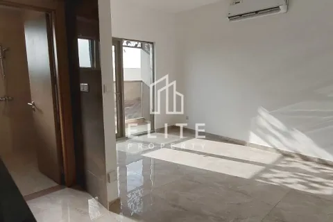 بناية في دبي 4792 م² رقم 38805 - صورة 16