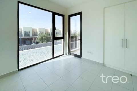 Adosado en Dubai South (Dubai World Central), Dubai, 3 dormitorios, 162.67 m², № 119613 - foto 3