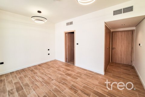Villa à Rukan, Dubai, 3 chambres, 124.21 m², № 119614 - photo 7
