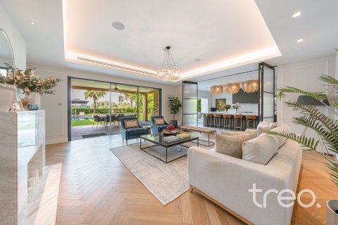 Villa en Arabian Ranches, Dubai, 6 dormitorios, 743.22 m², № 123487 - foto 5