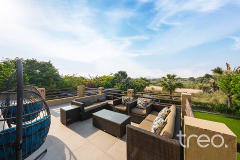 Villa en Arabian Ranches, Dubai, 6 dormitorios, 743.22 m², № 123487 - foto 24