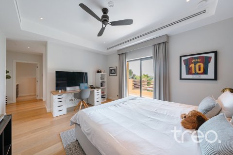 Villa en Arabian Ranches, Dubai, 6 dormitorios, 743.22 m², № 123487 - foto 16