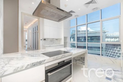 Apartment in Palm Jumeirah, Dubai 4 bedrooms, 464.52 sq.m. № 123489 - photo 9