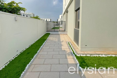 Villa en Murooj Al Furjan, Al Furjan, Dubai, 4 dormitorios, 330 m², № 37953 - foto 13