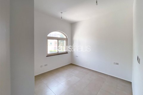 Villa in Dubai Sports City, Dubai 5 bedrooms, 357 sq.m. № 43660 - photo 9
