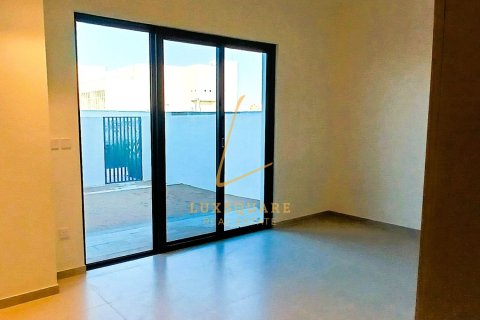 Villa in EMAAR South, Dubai South (Dubai World Central), Dubai 3 bedrooms, 141 sq.m. № 123198 - photo 6
