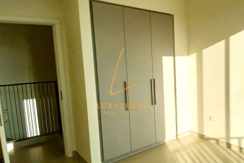 Villa in EMAAR South, Dubai South (Dubai World Central), Dubai 3 bedrooms, 141 sq.m. № 123198 - photo 19