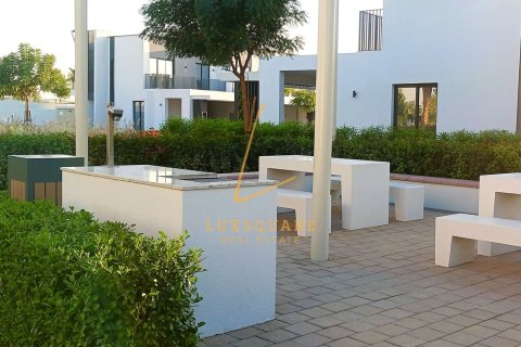 Villa in EMAAR South, Dubai South (Dubai World Central), Dubai 3 bedrooms, 141 sq.m. № 123198 - photo 28