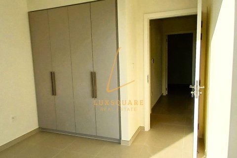 Villa in EMAAR South, Dubai South (Dubai World Central), Dubai 3 bedrooms, 141 sq.m. № 123198 - photo 13
