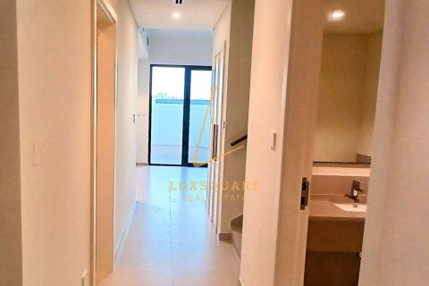 Villa in EMAAR South, Dubai South (Dubai World Central), Dubai 3 bedrooms, 141 sq.m. № 123198 - photo 9