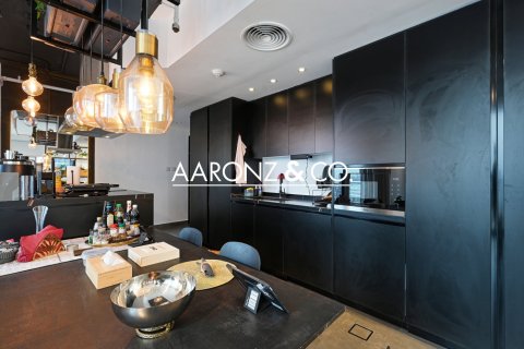 Apartamento en Jumeirah Lake Towers, Dubai, 1 dormitorio, 131.5 m², № 78340 - foto 6