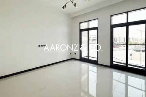 Снять в аренду таунхаус в Al Furjan, Дубай: 3 спальни, 236м², № 78337 - фото 3