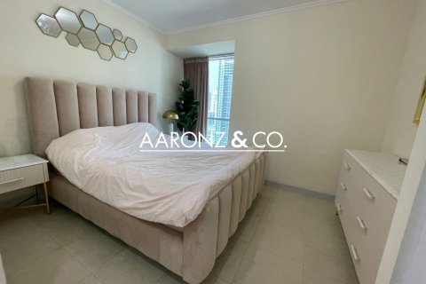 Купить квартиру в Джумейра Лейк Тауэрс, Дубай: 2 спальни, 113.9м², № 78338 - фото 3