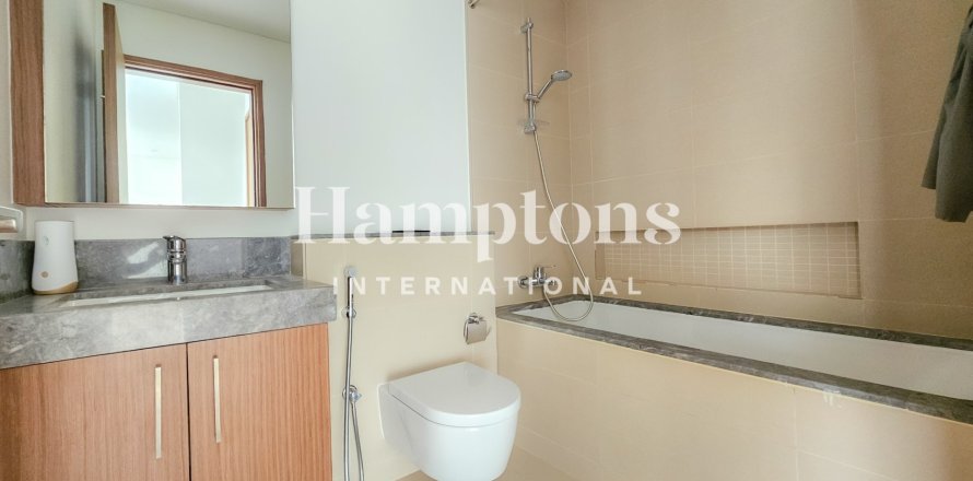 Appartement à The Address Dubai Marina, Dubai Marina, Dubai, 1 chambre, 63.8244 m², № 108854