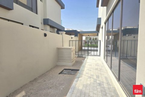 فيلا في دبي 6 غرف نوم , 471 م² رقم 112925 - صورة 19