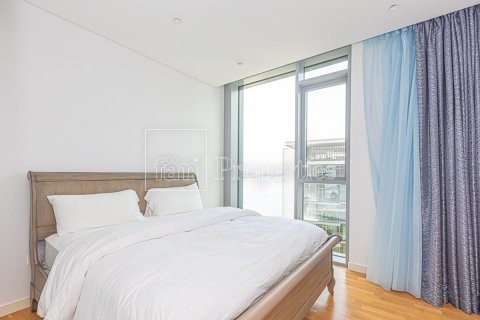 Apartment in Dubai 3 bedrooms, 191.4 sq.m. № 123890 - photo 8