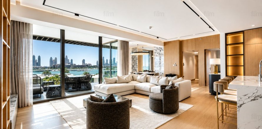 Apartment in Dubai 2 bedrooms, 179.5 sq.m. № 123887