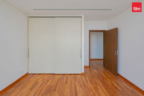 Apartment in DIFC, Dubai 3 bedrooms, 190.5 sq.m. № 123891 - photo 18